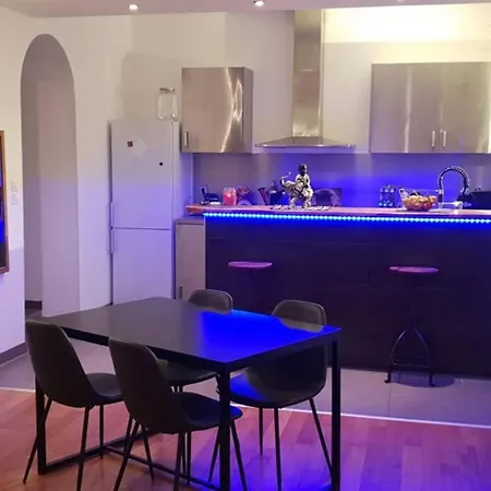Lieu De Caractere Apartment